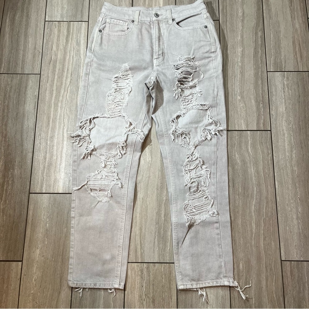 American Eagle Jeans Womens 6 Regular Grey Distressed Mom Jean Hi-Rise Denim